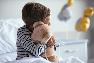 Odjel na léčení a vrátil se s panickým strachem a úzkostmi. Co se děje za zdmi českých lázní?